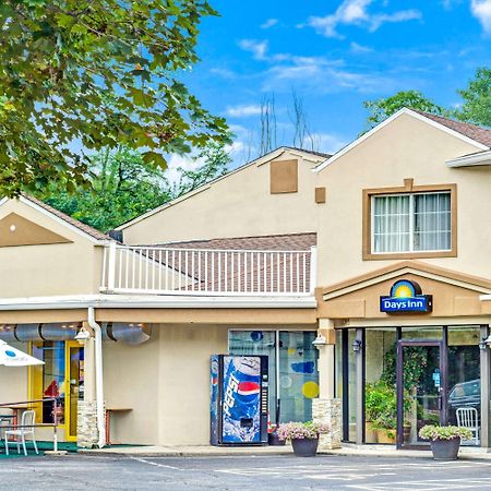 Days Inn By Wyndham Ridgefield Buitenkant foto